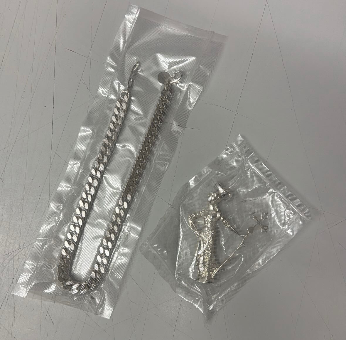 Chain for Peter only