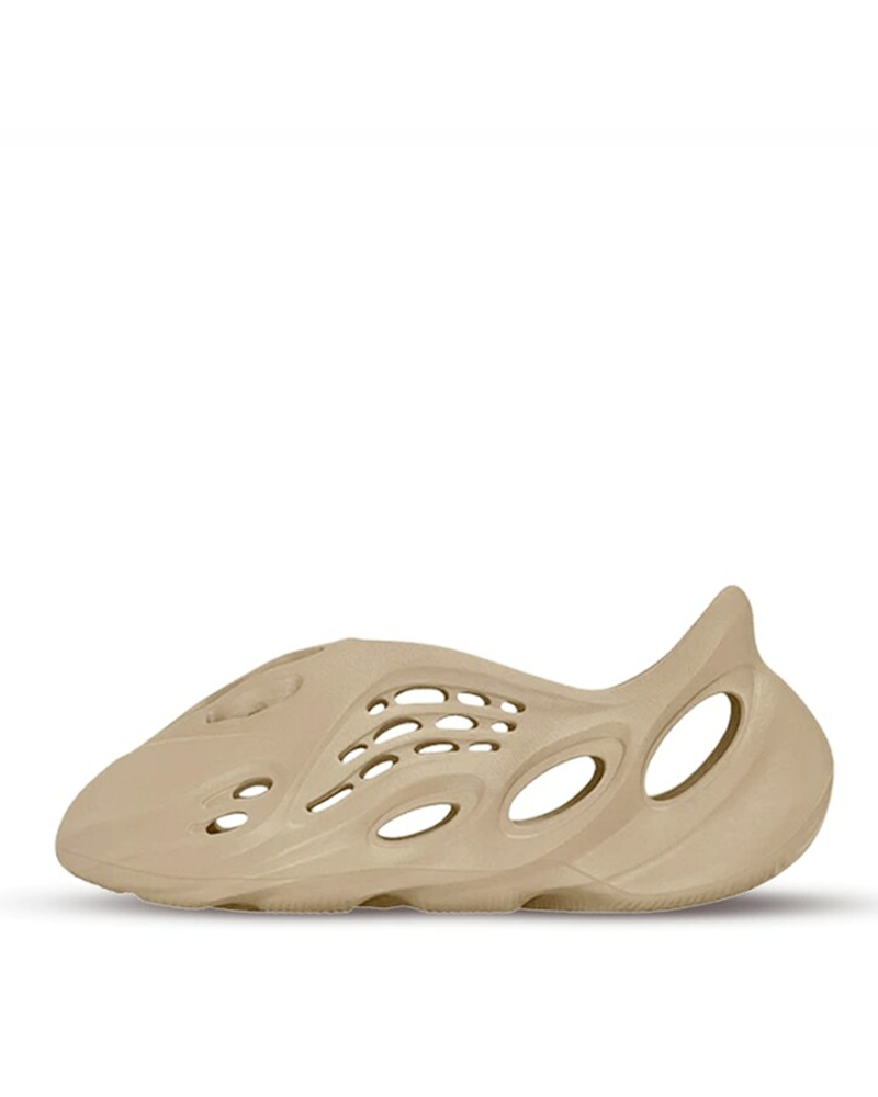 Yeezy Foam RNNR 'Clay Taupe'