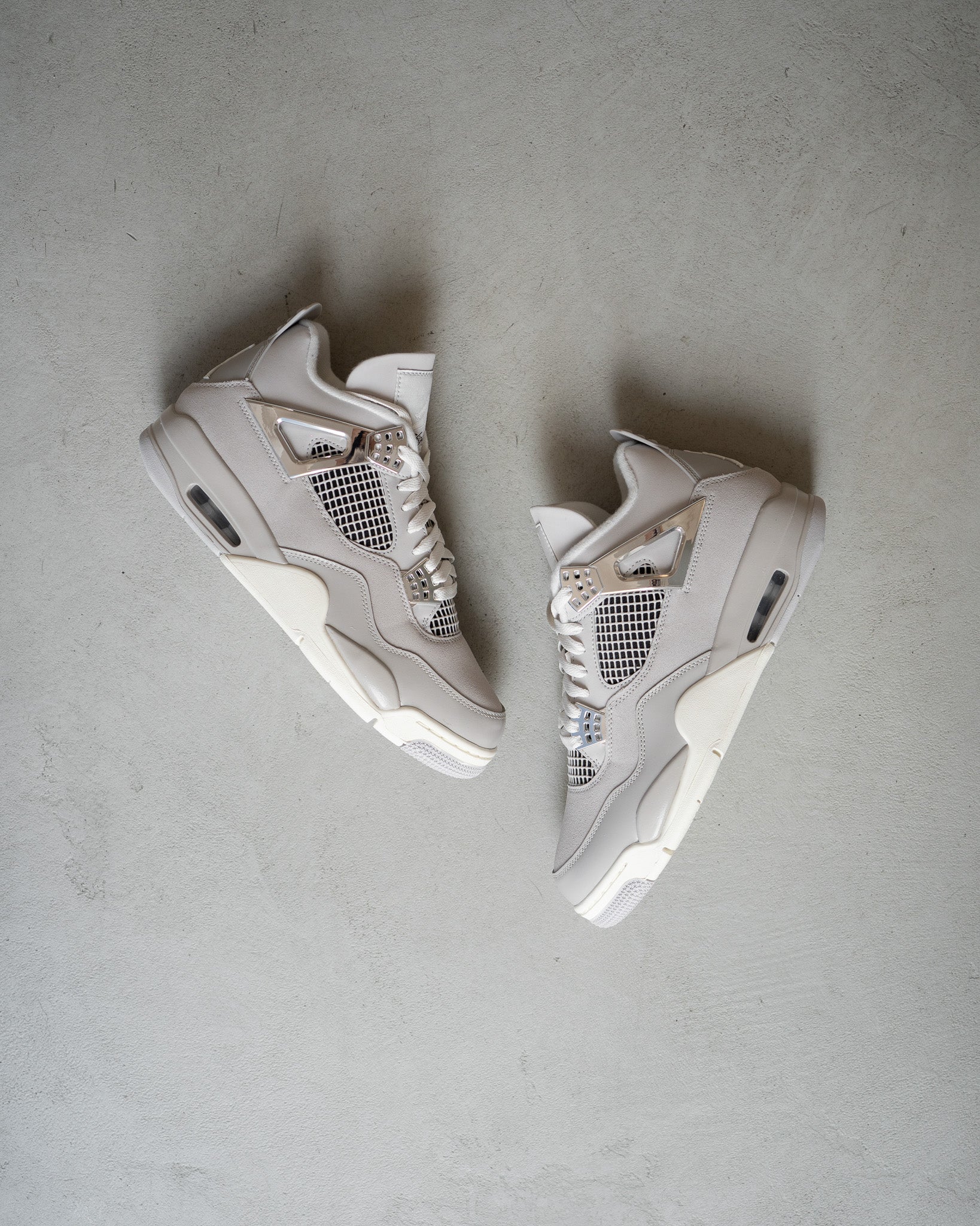 Air Jordan 4 Retro Frozen Moments