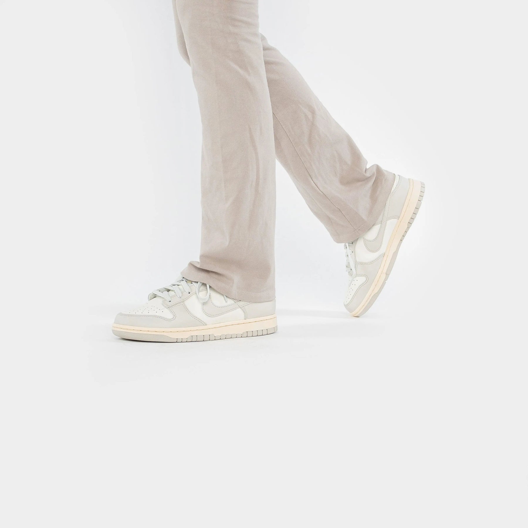 Nike Dunk Low Sail Light Bone Nike