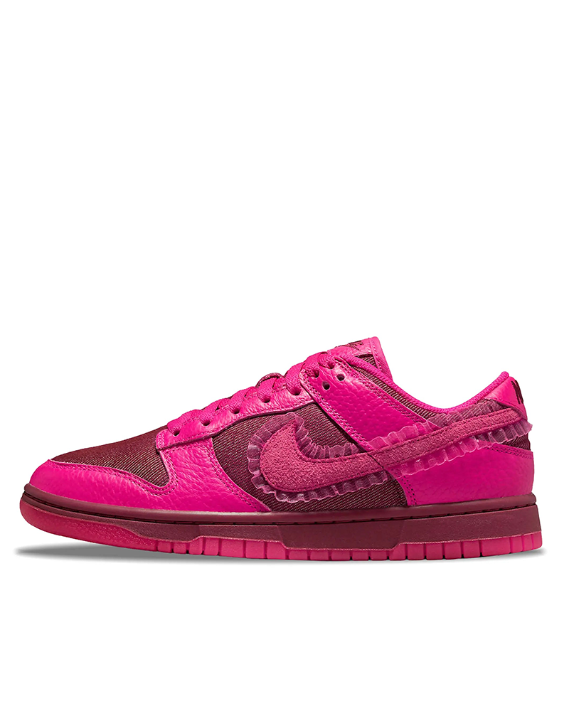 Nike Dunk Low Valentine's Day