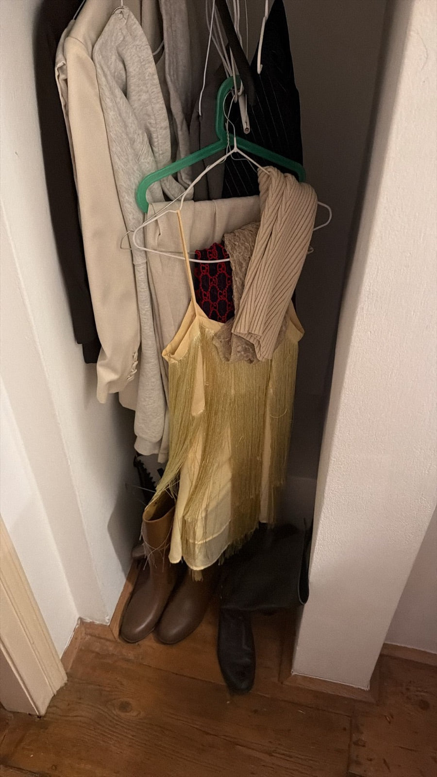 Second Hand Vintage pieces