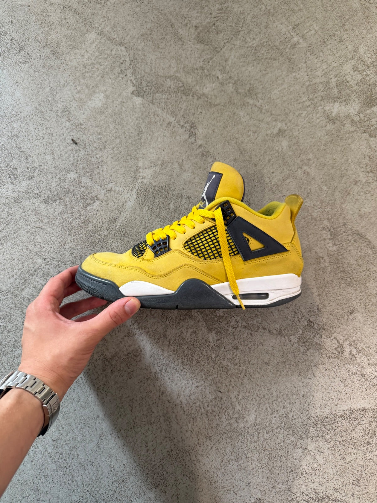 Jordan 4 Retro Ligthning