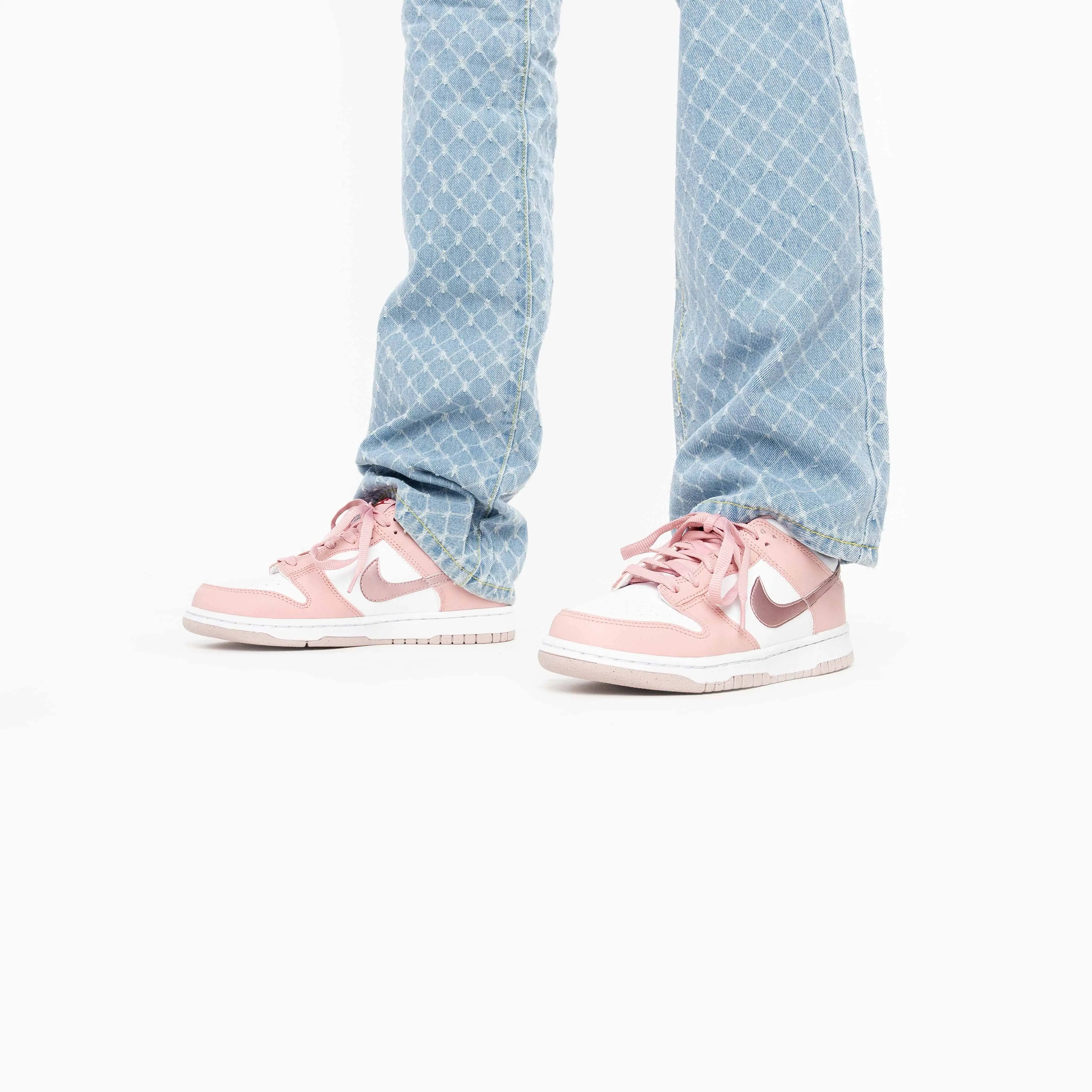 Nike Dunk Low Pink Velvet Nike