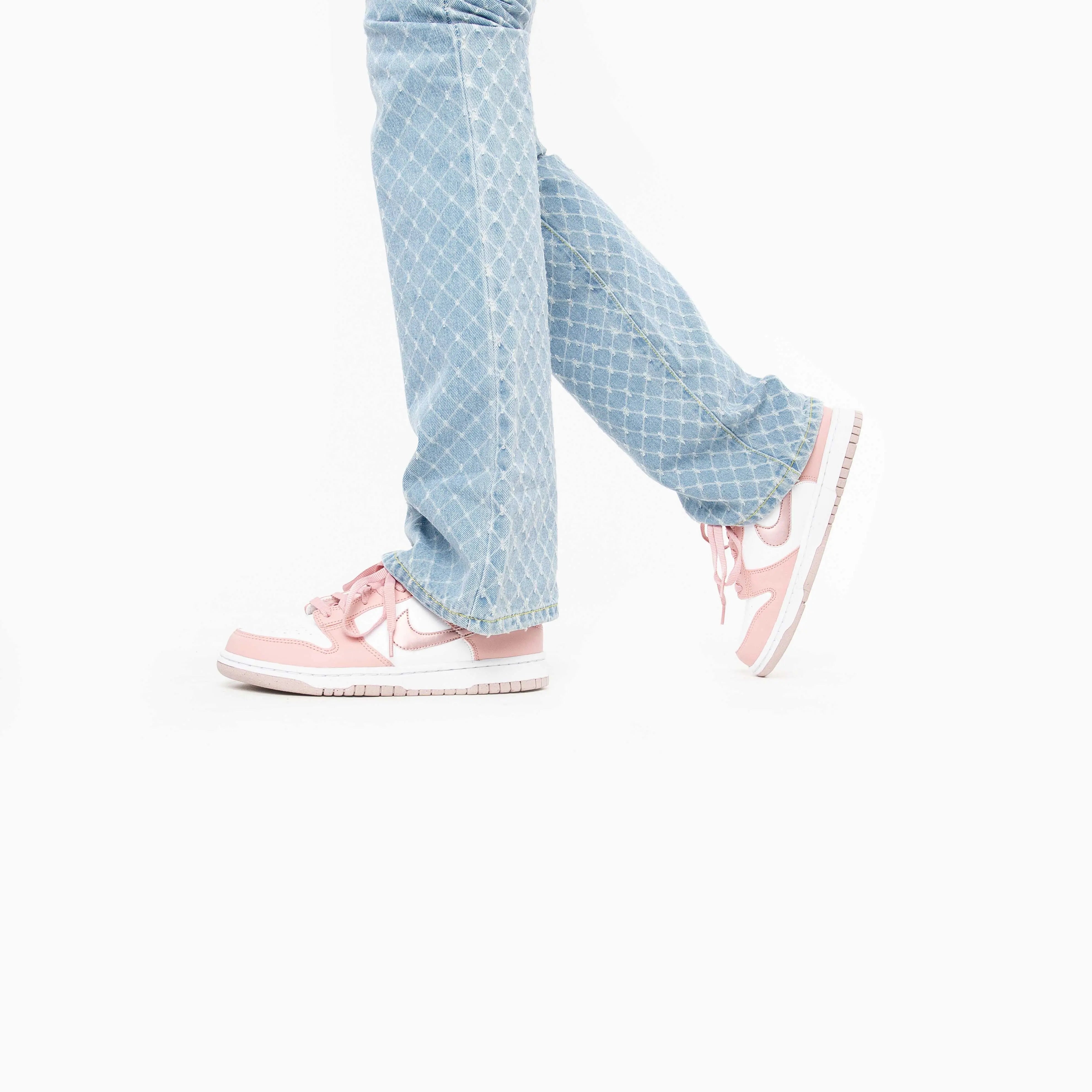Nike Dunk Low Pink Velvet Nike