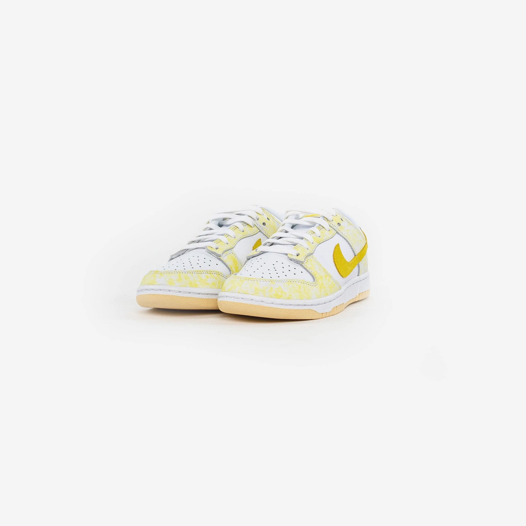 Nike Dunk Low Strike Yellow Nike