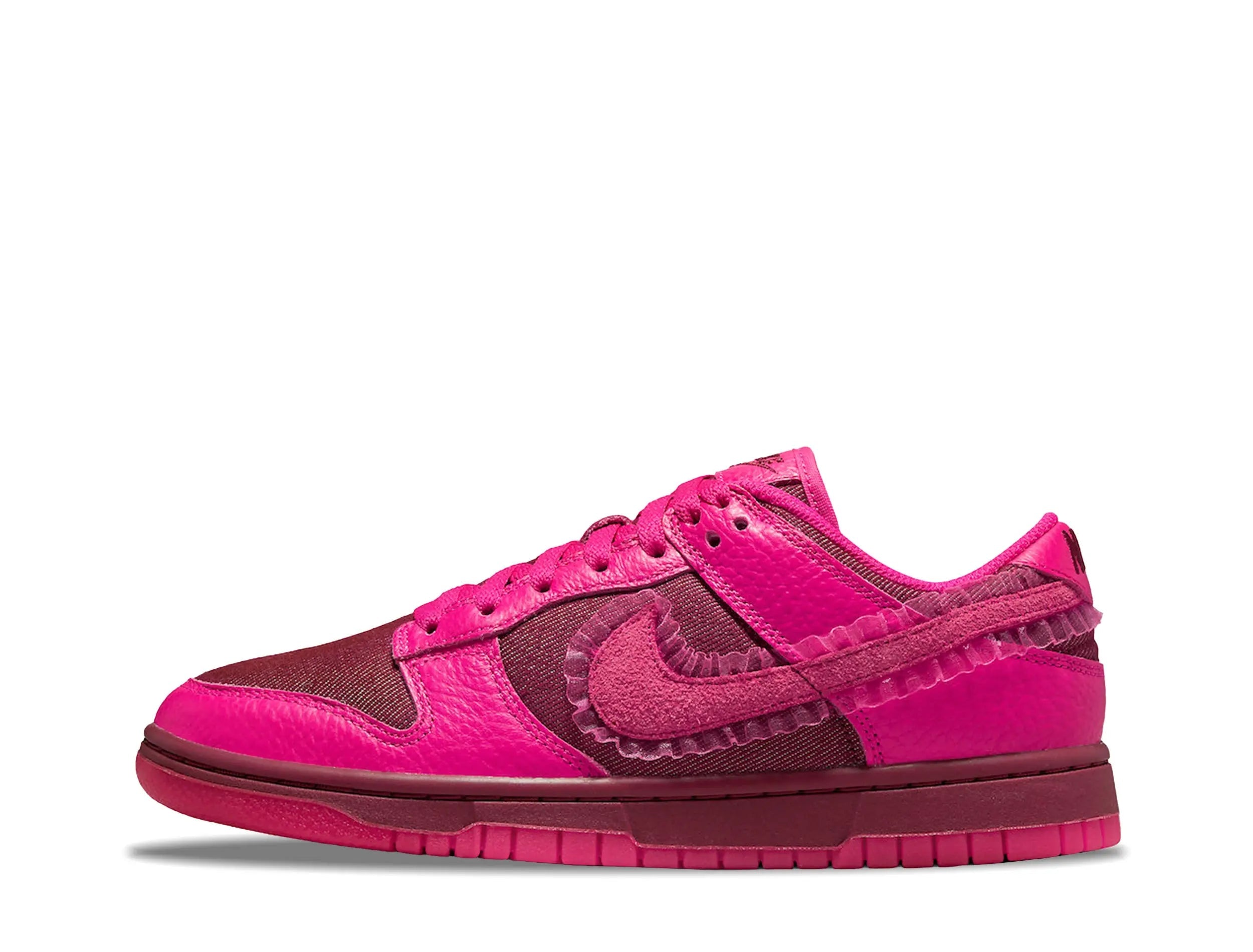 Nike Dunk Low Valentine's Day Nike